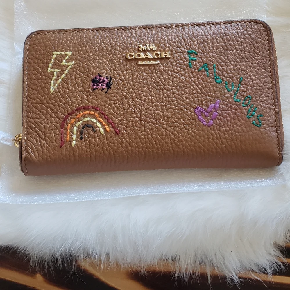 Coach Medium Id Zip Wallet With Diary Embroidery - Picture 1 of 5
